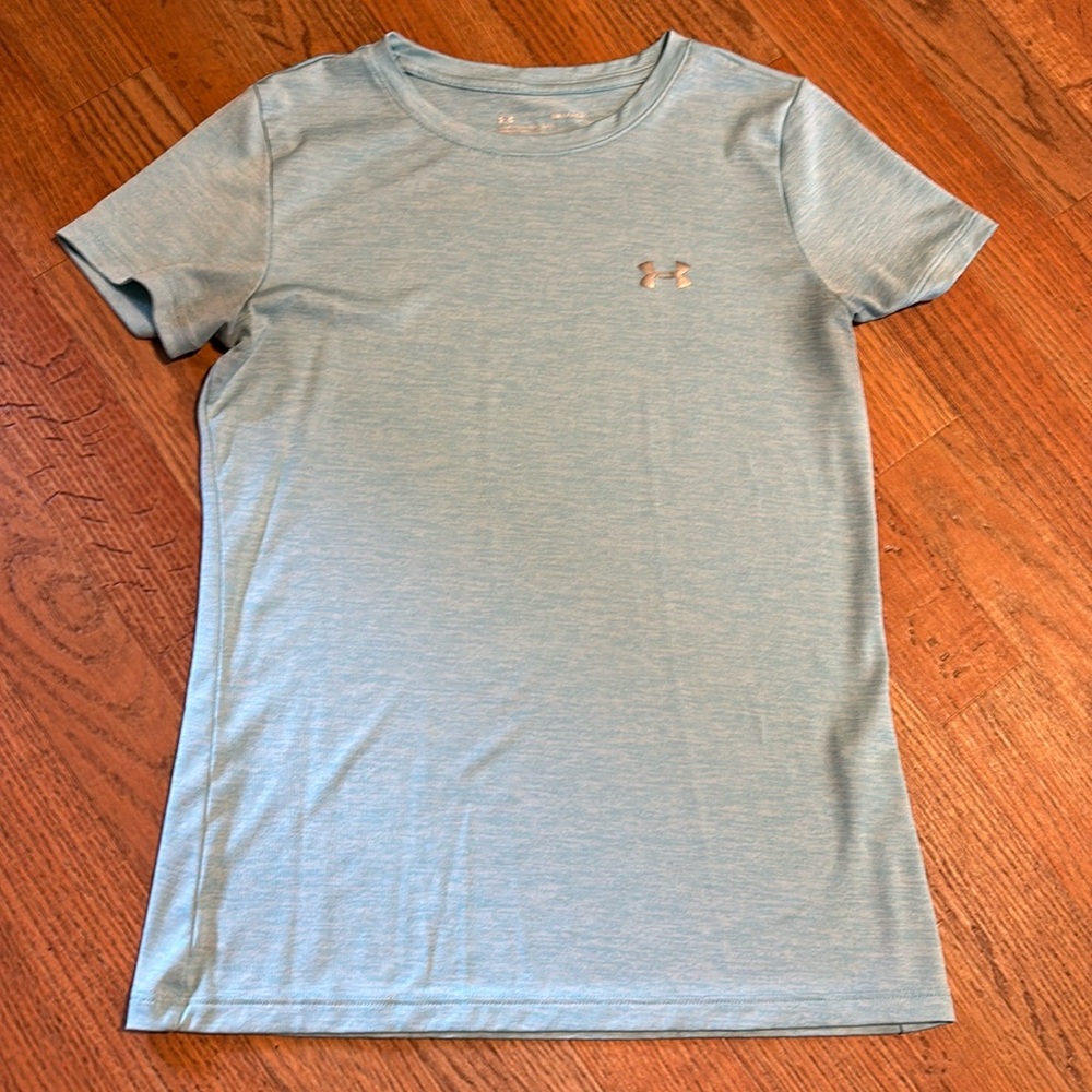 Under Armour women’s t shirt. Small